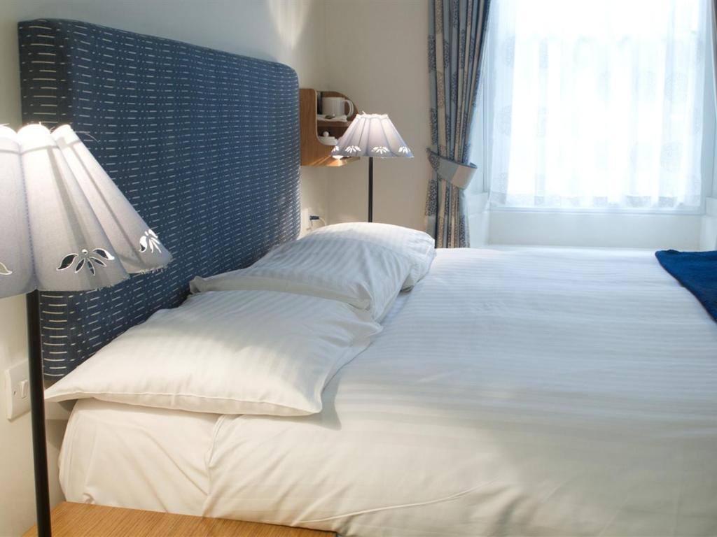 White Hart Hotel 3*